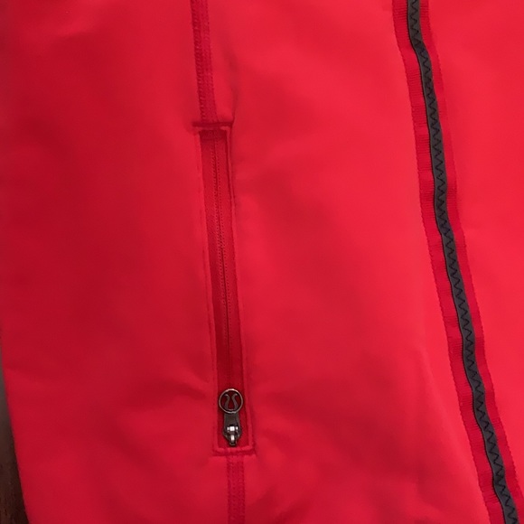 Lululemon half zip pull over - Picture 9 of 10